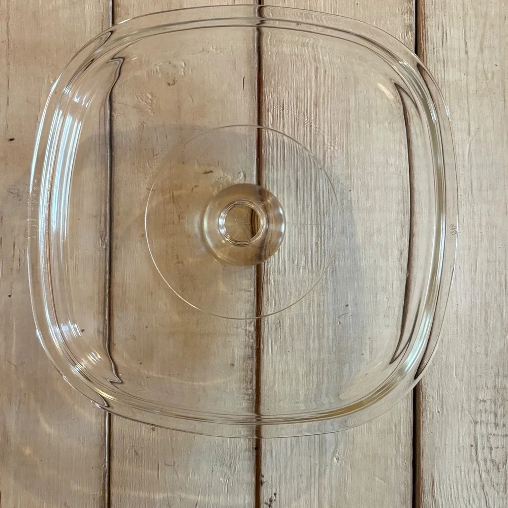 VTG CorningWare La Marjolaine 2 Quart Casserole Dish A-2-B with Pyrex Lid A-9-C